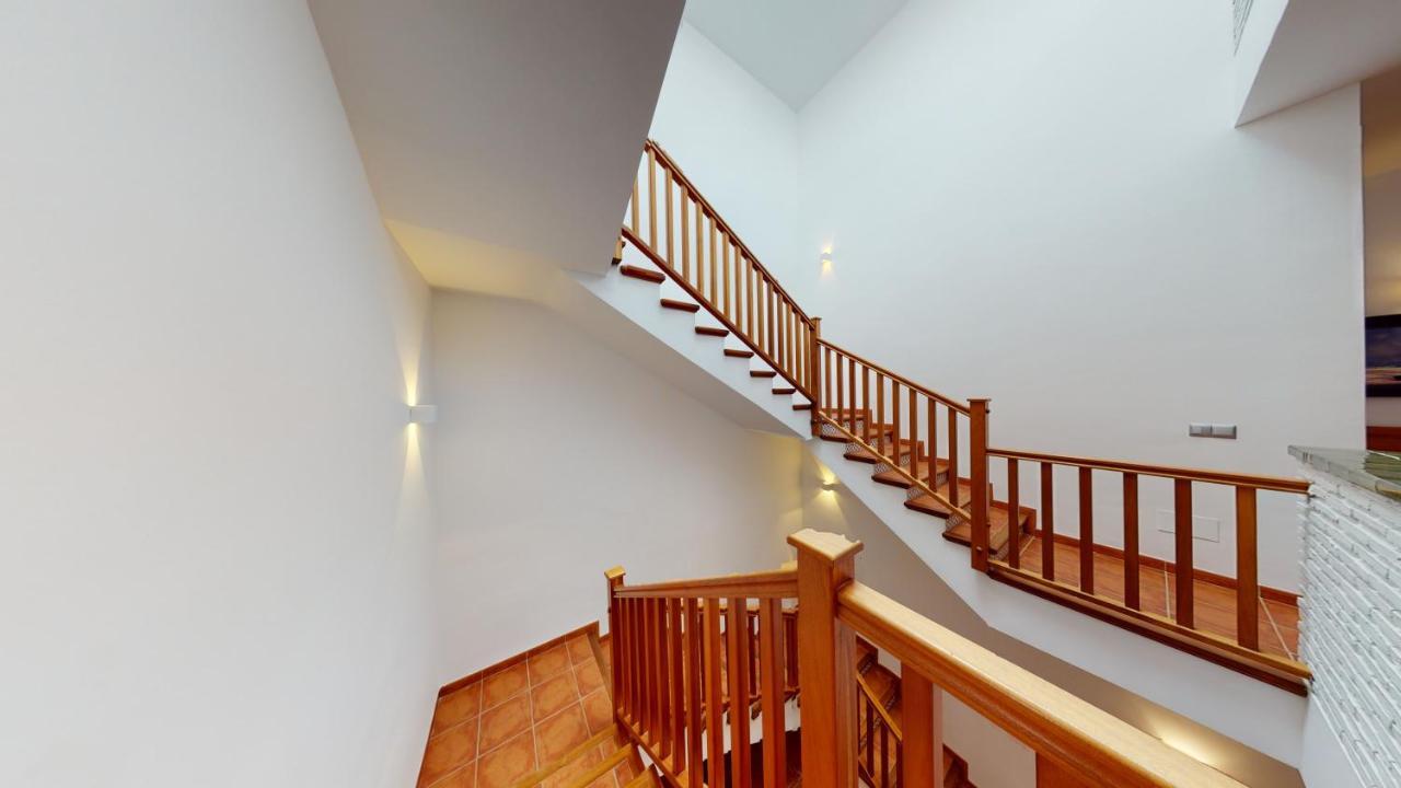 Luxury 5 Bed House Private Pool And Sea View