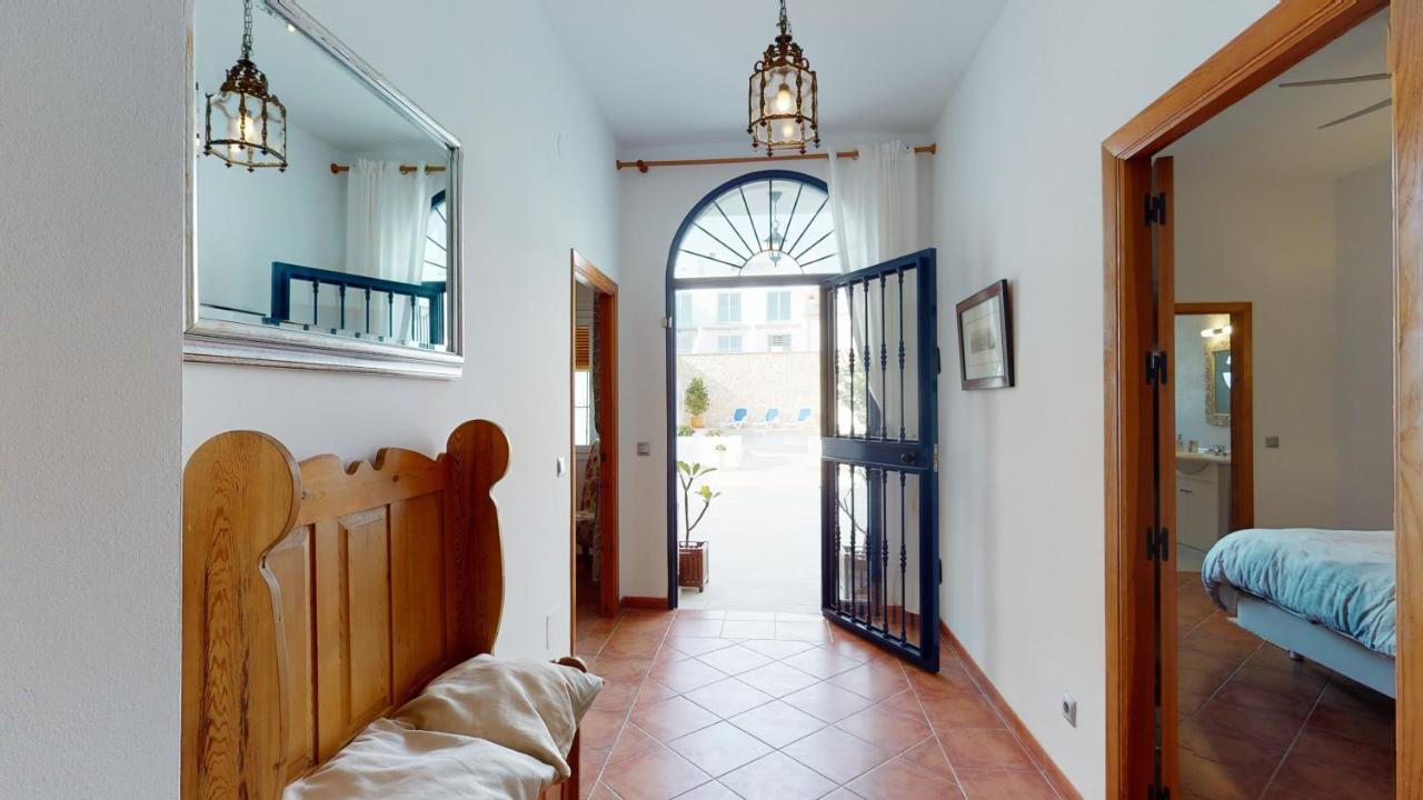 Luxury 5 Bed House Private Pool And Sea View Semesterbostad *