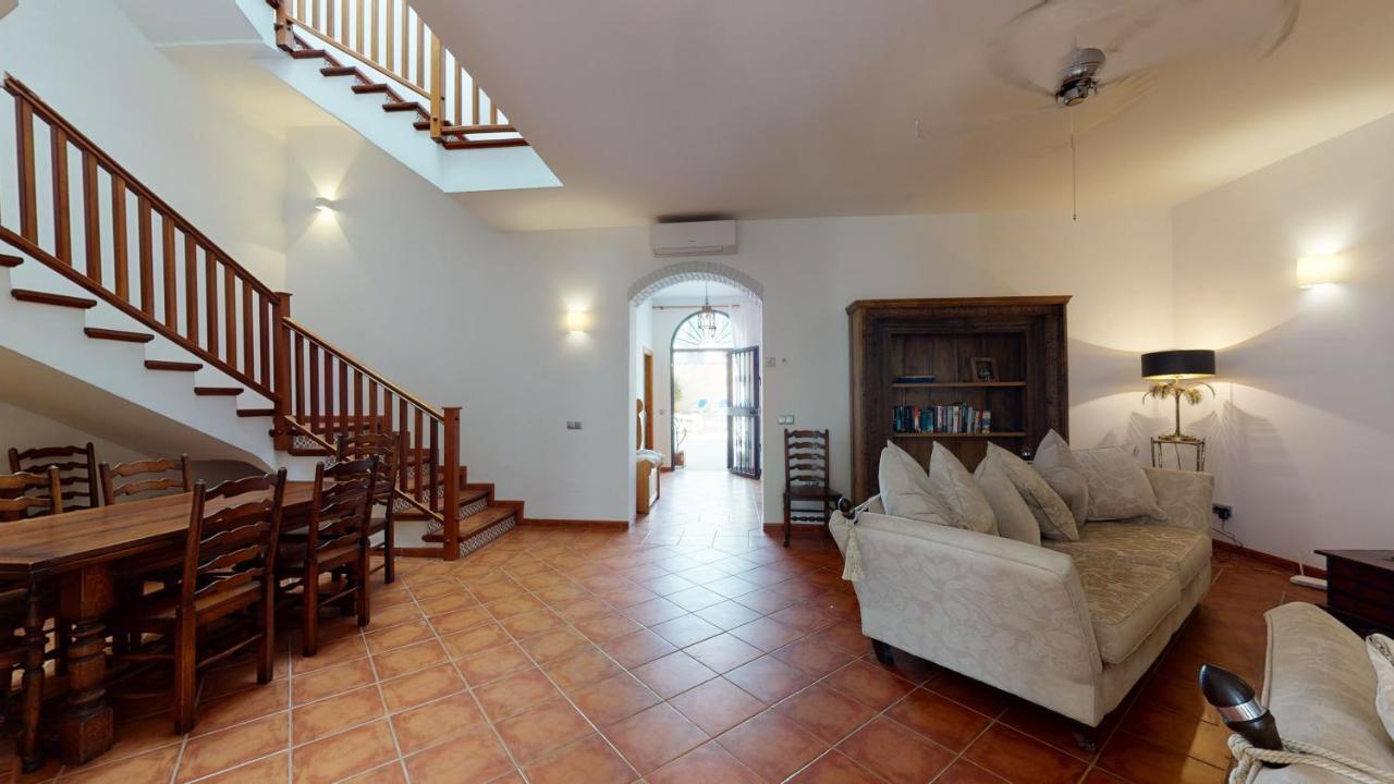 Semesterbostad Luxury 5 Bed House Private Pool And Sea View Nerja