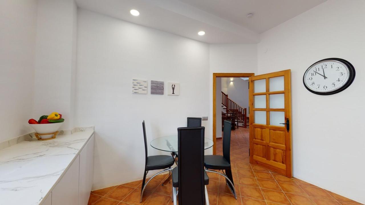 Luxury 5 Bed House Private Pool And Sea View Semesterbostad