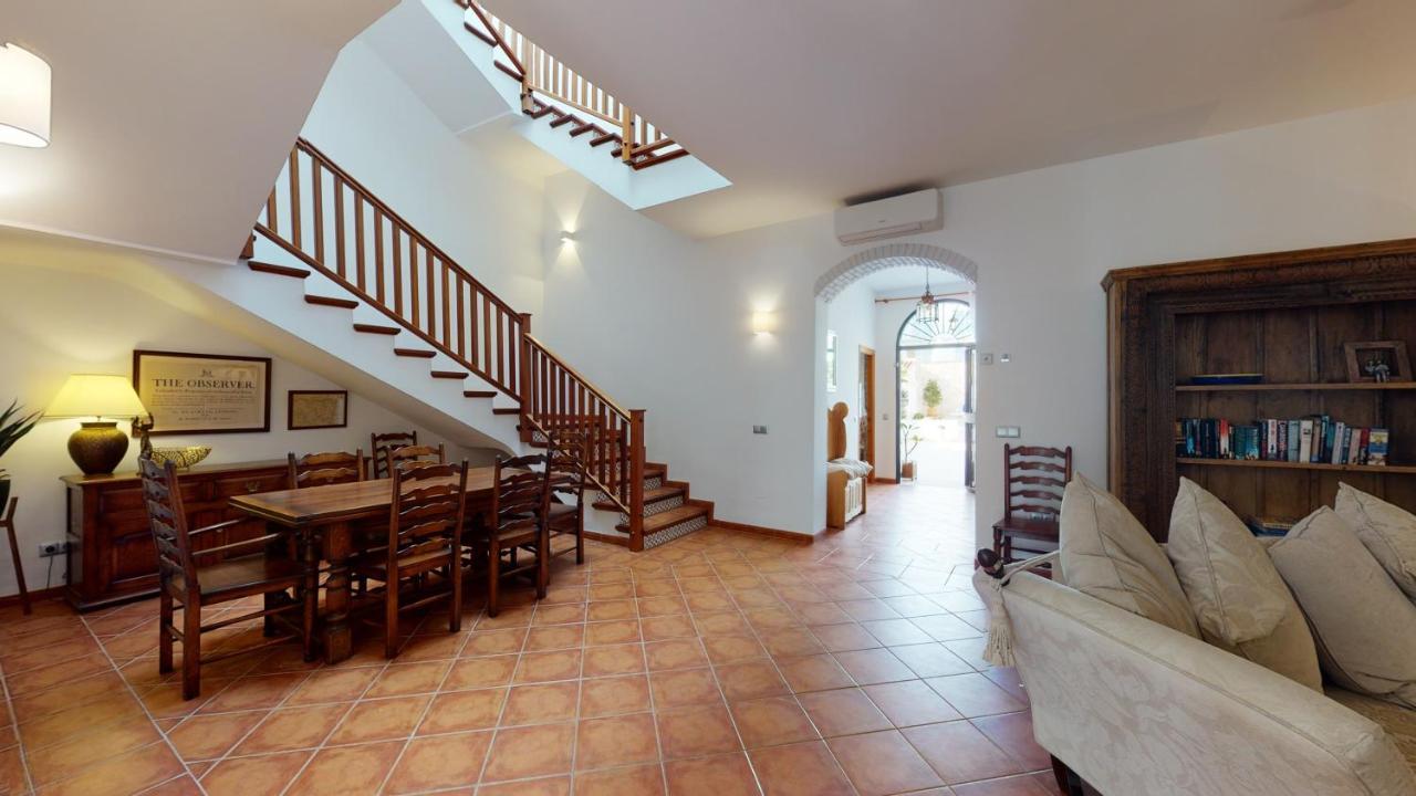 Luxury 5 Bed House Private Pool And Sea View Semesterbostad